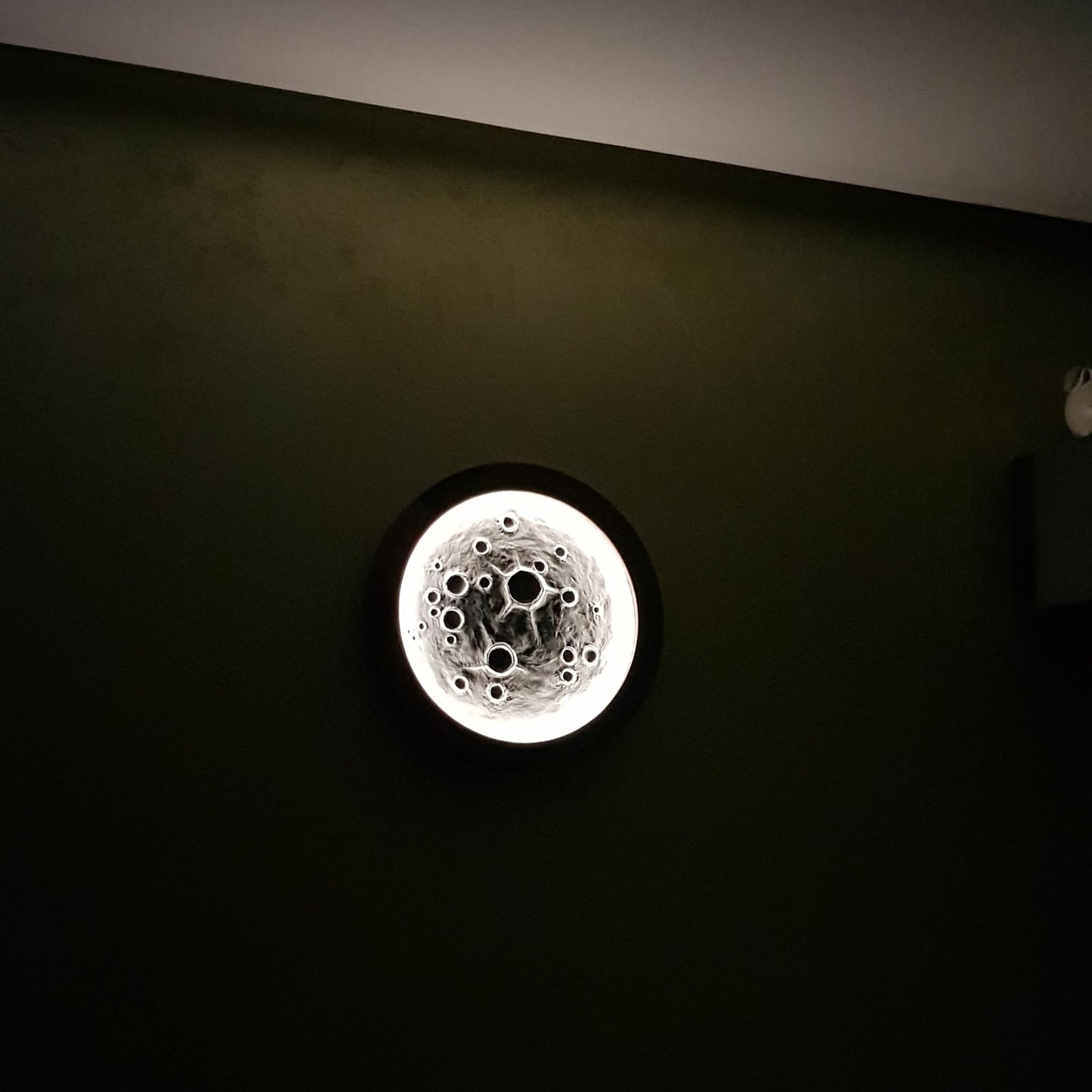 DIY Realistic Moon Lamp - Handcrafted Lunar Masterpiece!