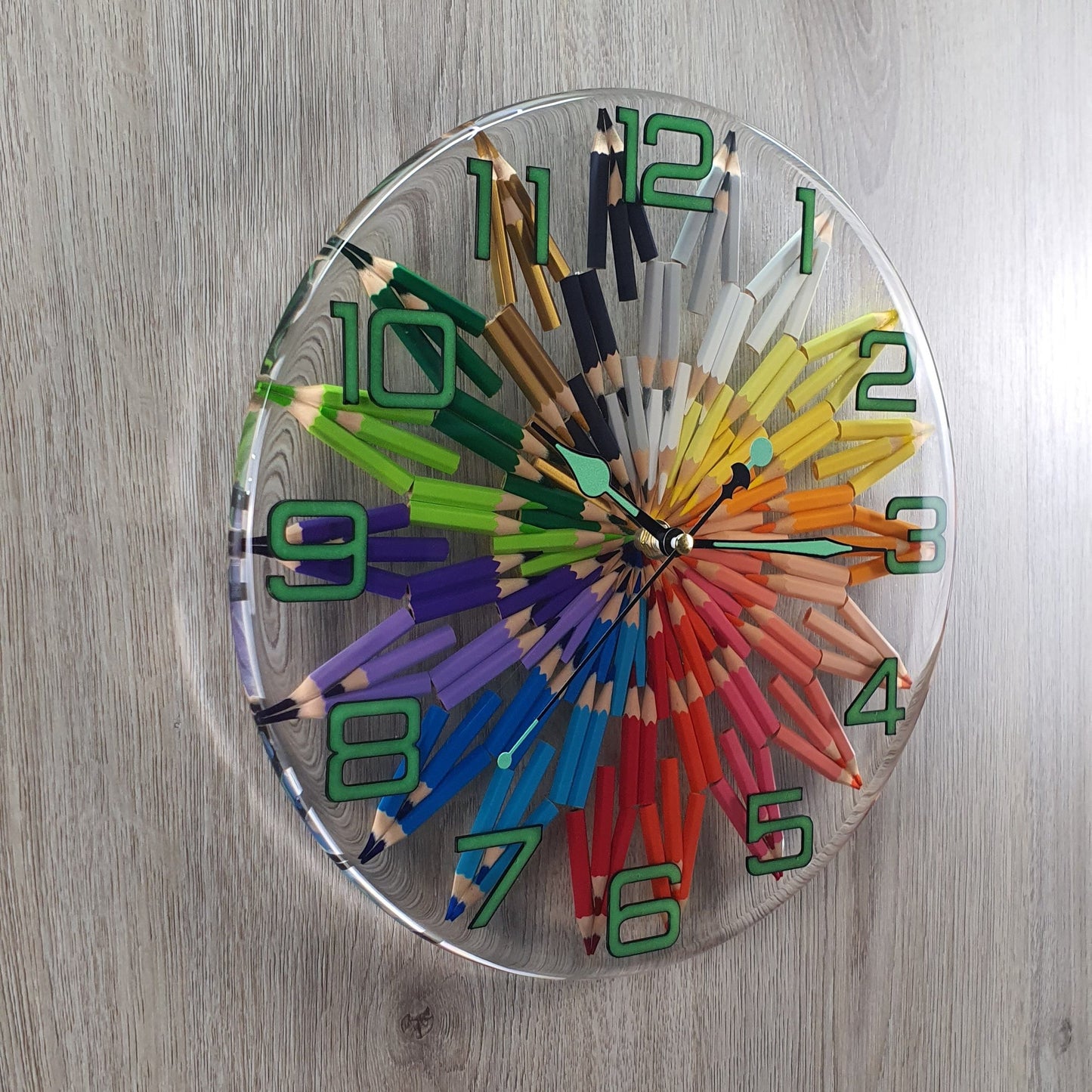 Epoxy Resin and Colored Pencils Clock – Handmade, Glow-in-the-Dark