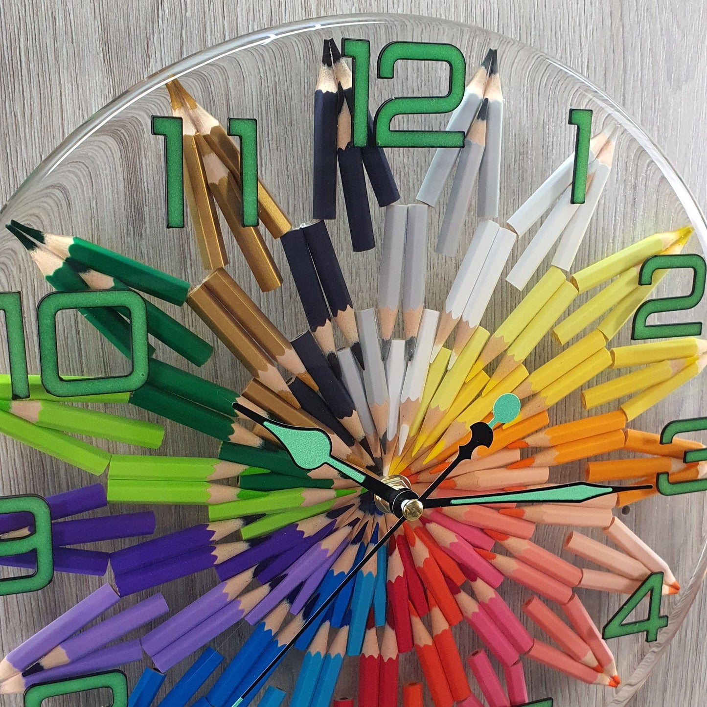 Epoxy Resin and Colored Pencils Clock – Handmade, Glow-in-the-Dark