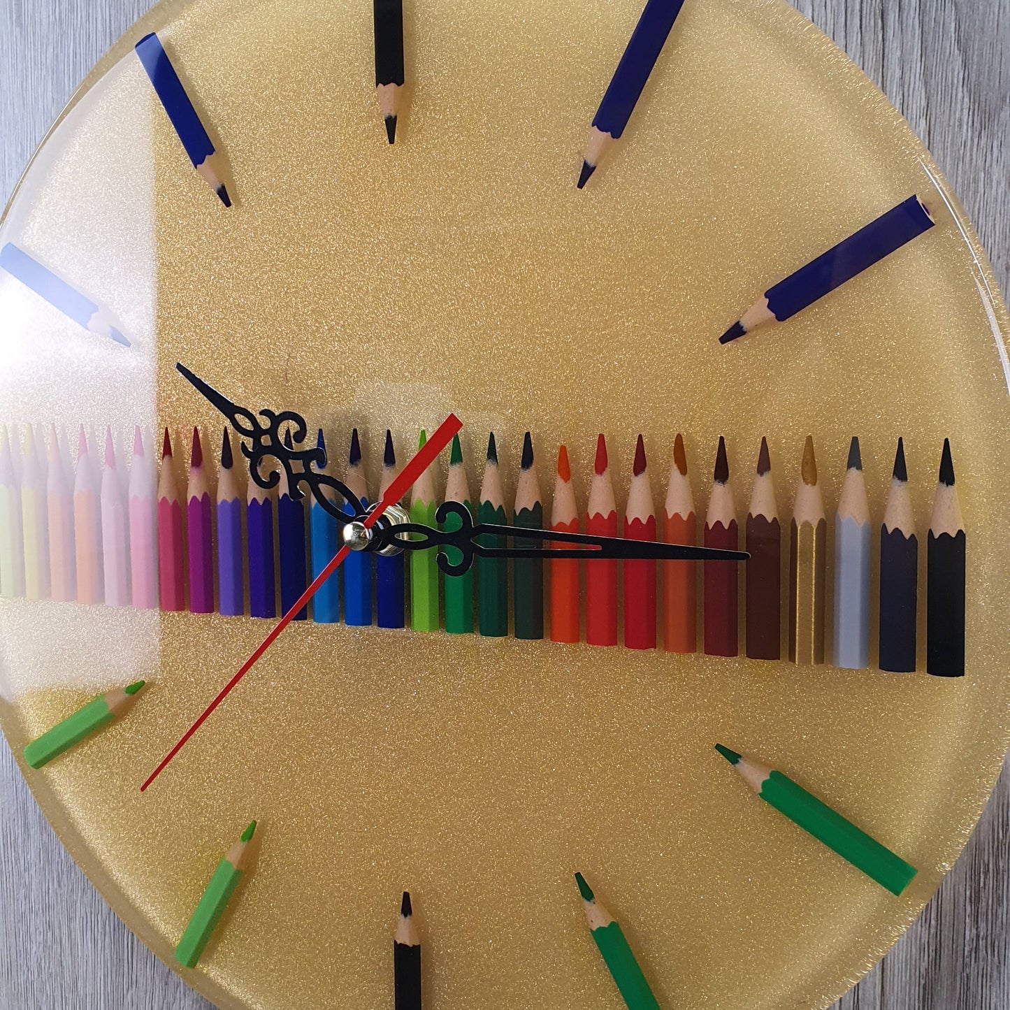 Epoxy Resin and Colored Pencil Clock – A Unique Handmade Piece